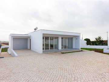 Moradia Isolada T2 / Sintra, Montelavar