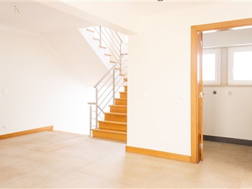 Moradia Isolada T5 / Cascais, Pampilheira