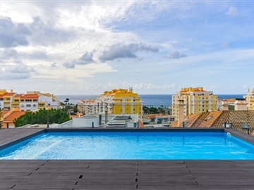 Moradia Isolada T5 / Cascais, Parede