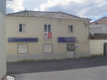 Moradia T3 / Alenquer, Cabanas de chão