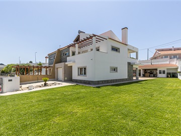 Moradia T4 / Almada, Vale Fetal