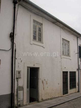 Moradia T4 / Mogadouro, Mogadouro, Valverde, Vale de Porco e Vilar de Rei